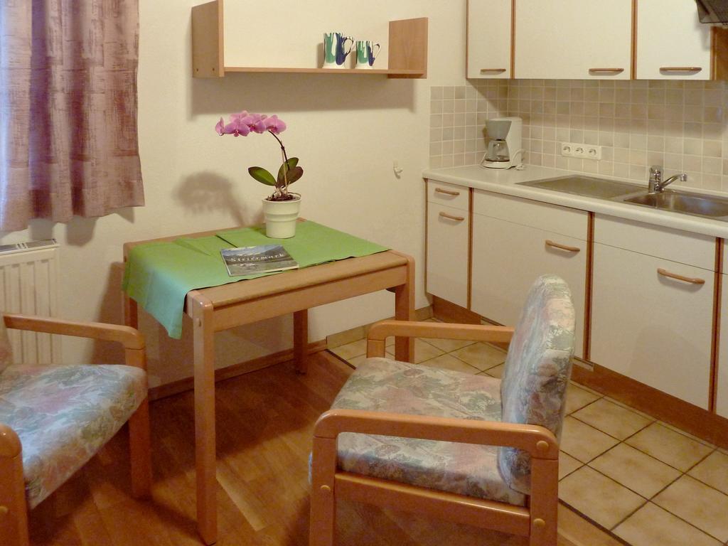 Haus Lechthaler Lägenhet Aflenz Kurort Rum bild